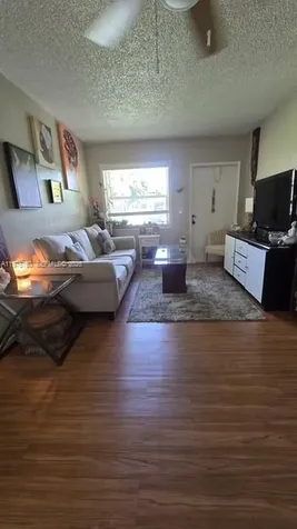1301 N 12th Court Hollywood FL 33019