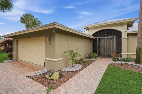 7771 Via Grande Boynton Beach FL 33437