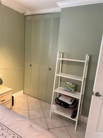 5121 W Oakland Park Boulevard Lauderdale Lakes FL 33313