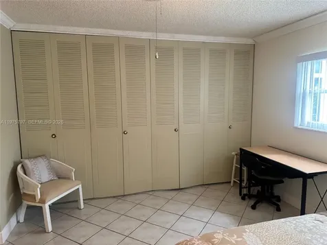 5121 W Oakland Park Boulevard Lauderdale Lakes FL 33313
