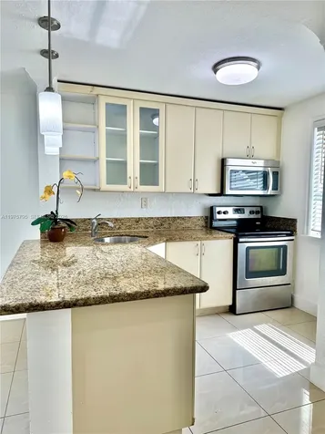 17255 SW 95th Avenue Palmetto Bay FL 33157