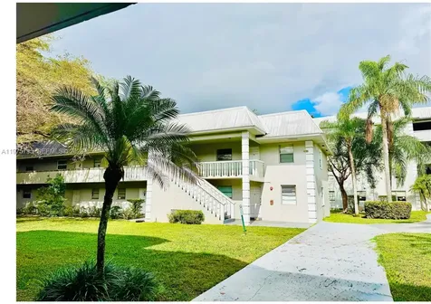 17255 SW 95th Avenue Palmetto Bay FL 33157
