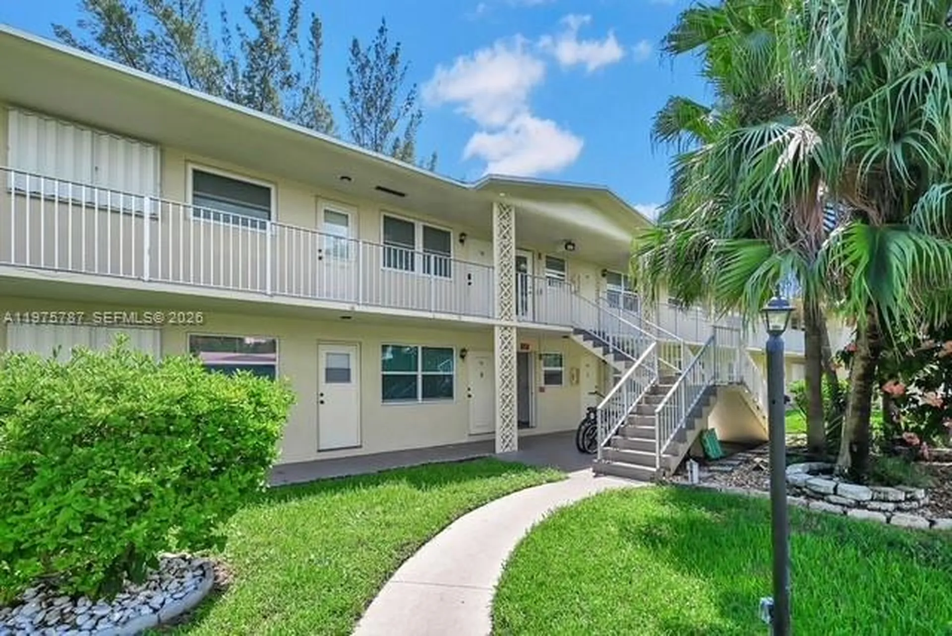 1301 N 12th Court Hollywood FL 33019