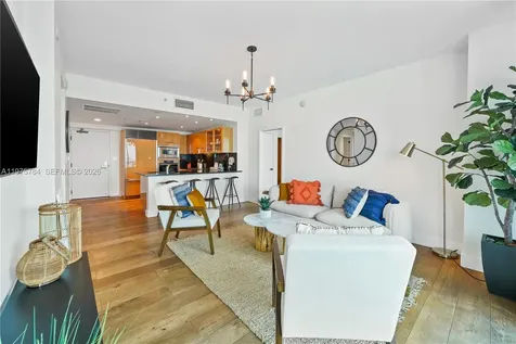 6799 Collins Avenue Miami Beach FL 33141