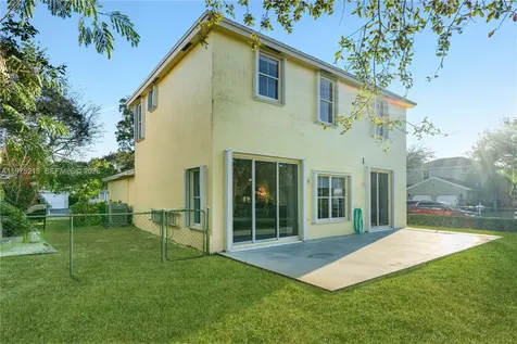20775 NW 1st Street Pembroke Pines FL 33029