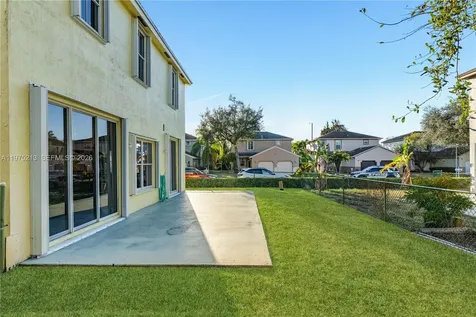 20775 NW 1st Street Pembroke Pines FL 33029