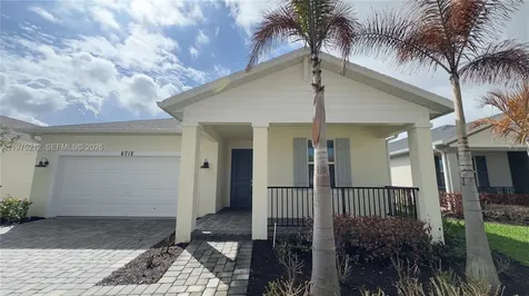 6712 NW Cloverdale Avenue Port St. Lucie FL 34987