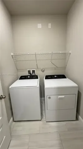 6712 NW Cloverdale Avenue Port St. Lucie FL 34987