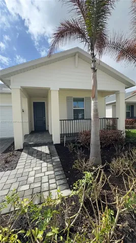 6712 NW Cloverdale Avenue Port St. Lucie FL 34987