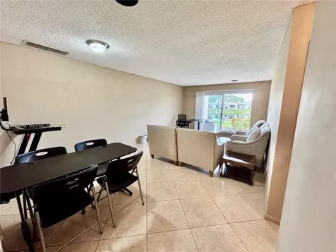 8838 Bella Vista Drive Boca Raton FL 33433