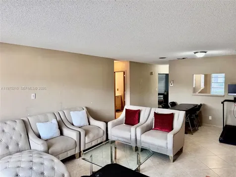 8838 Bella Vista Drive Boca Raton FL 33433