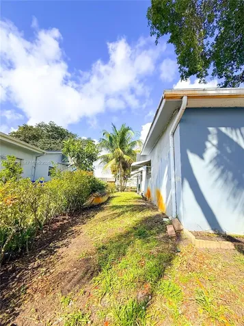 1619 N 29th Court Hollywood FL 33020