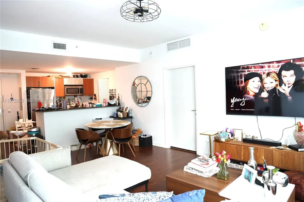 300 S Biscayne Boulevard Miami FL 33131