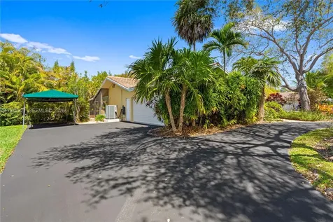 7521 SW 175th Street Palmetto Bay FL 33157