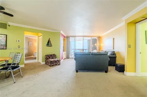 6767 Collins Avenue Miami Beach FL 33141