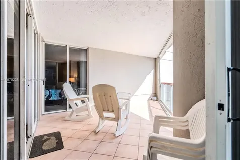 6767 Collins Avenue Miami Beach FL 33141