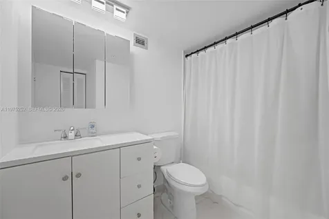 4101 Pine Tree Drive Miami Beach FL 33140