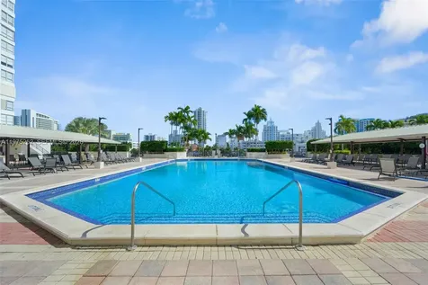 4101 Pine Tree Drive Miami Beach FL 33140