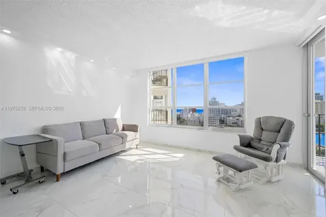 4101 Pine Tree Drive Miami Beach FL 33140