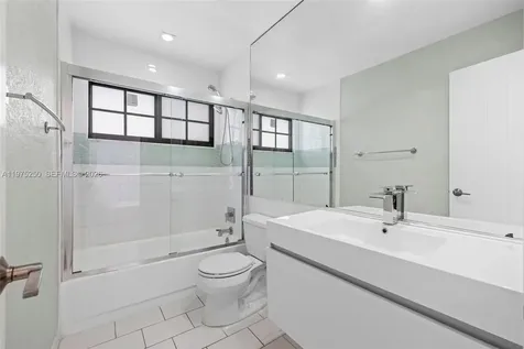 20900 Leeward Court Aventura FL 33180