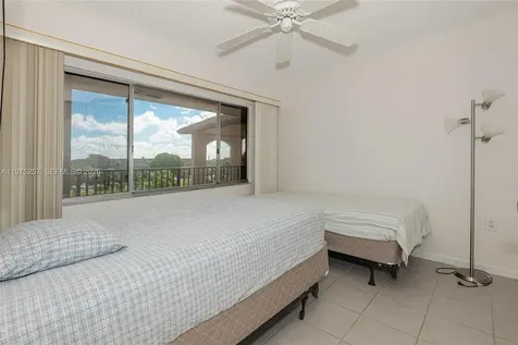 1200 SW 137th Avenue Pembroke Pines FL 33027