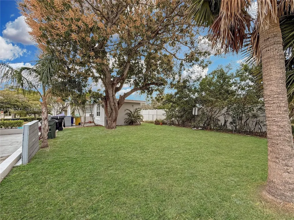 1625 S Federal Highway Lake Worth FL 33460