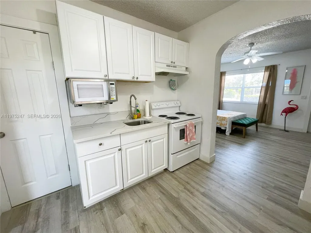 1625 S Federal Highway Lake Worth FL 33460