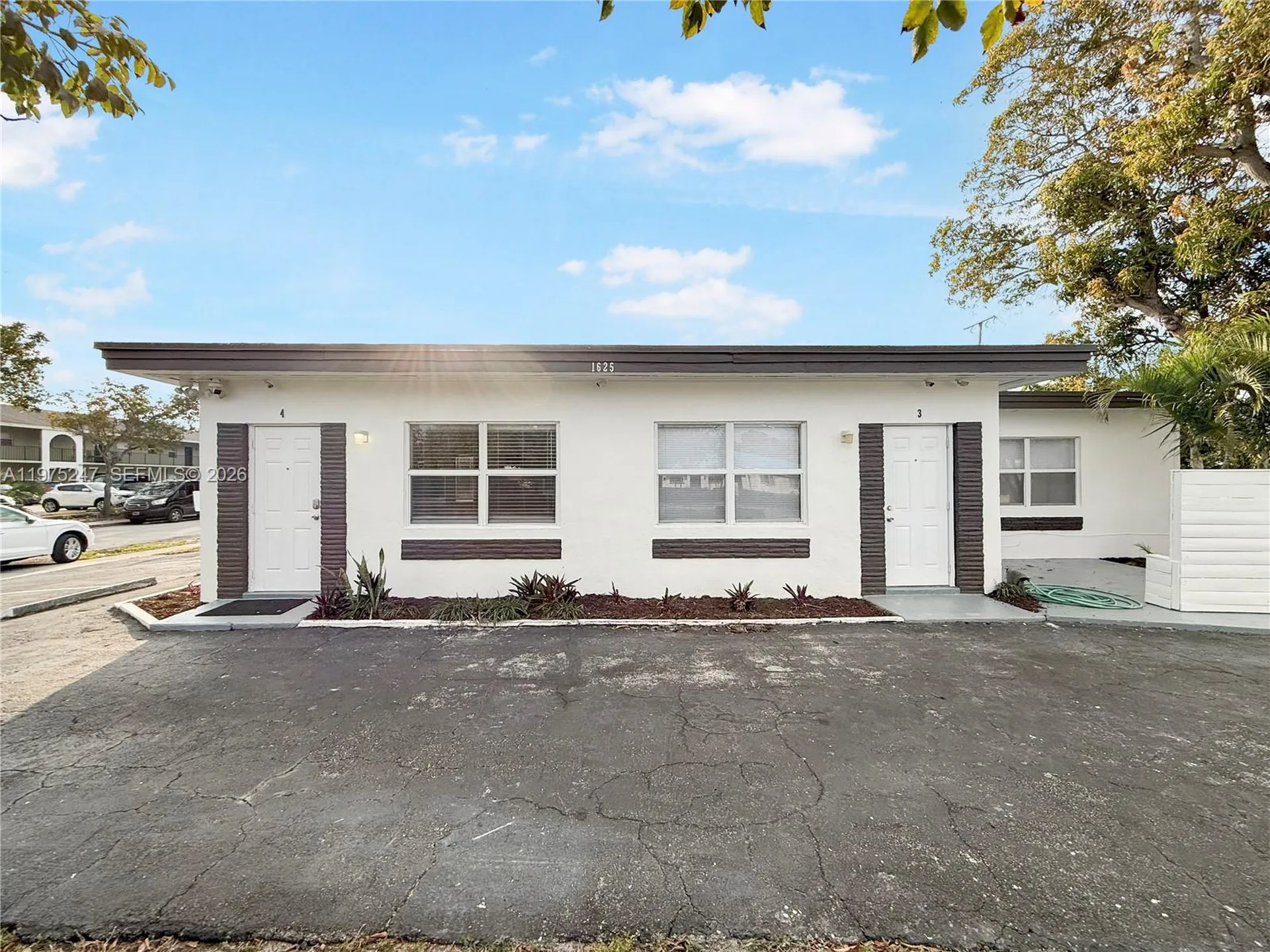 1625 S Federal Highway Lake Worth FL 33460