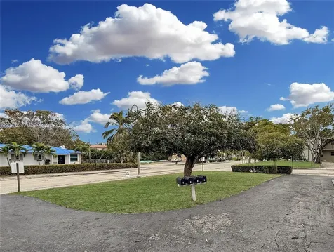 1625 S Federal Highway Lake Worth FL 33460