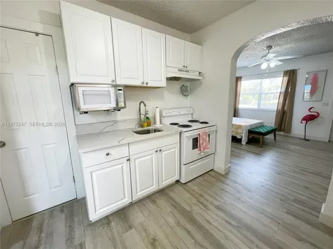 1625 S Federal Highway Lake Worth FL 33460