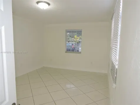 551 E 39th Street Hialeah FL 33013