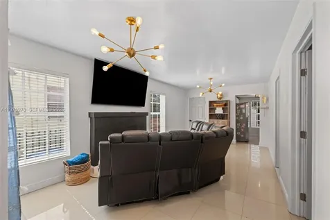 3151 NW 59th Street Miami FL 33142