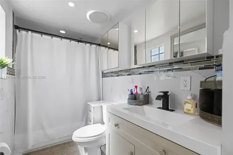 3151 NW 59th Street Miami FL 33142