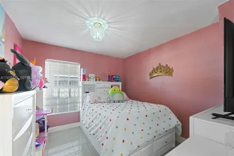 3151 NW 59th Street Miami FL 33142