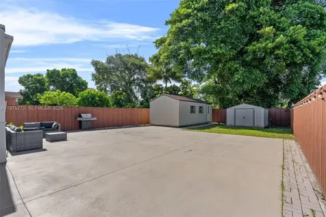 3151 NW 59th Street Miami FL 33142