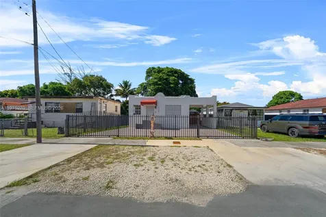 3151 NW 59th Street Miami FL 33142