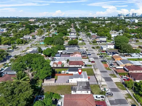 3151 NW 59th Street Miami FL 33142