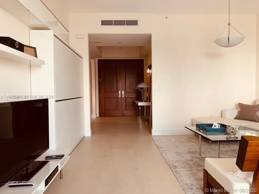 1425 Brickell Avenue Miami FL 33131