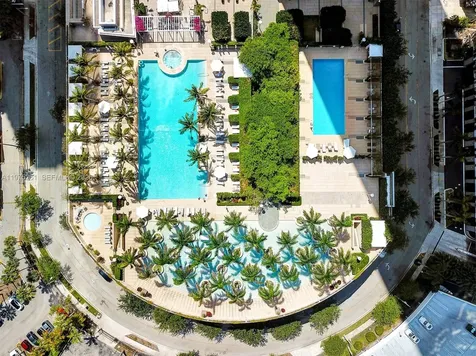 1425 Brickell Avenue Miami FL 33131