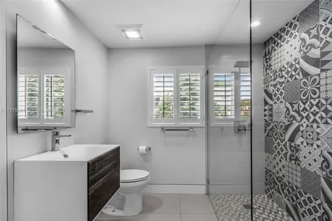 1632 SW 12th Street Miami FL 33135