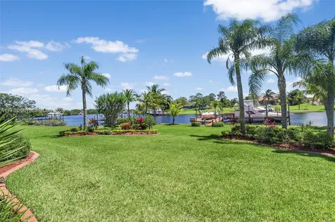 2674 SE Erickson Drive Port St. Lucie FL 34984