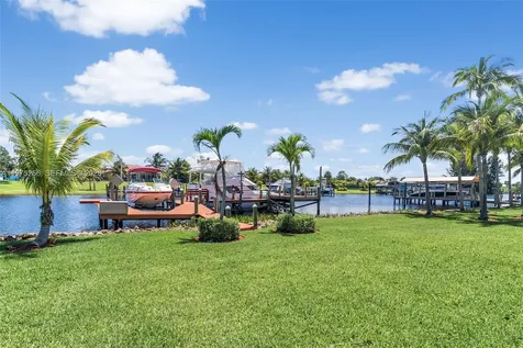 2674 SE Erickson Drive Port St. Lucie FL 34984