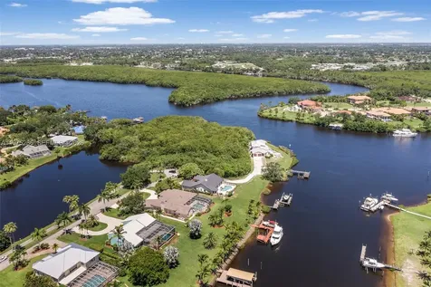 2674 SE Erickson Drive Port St. Lucie FL 34984