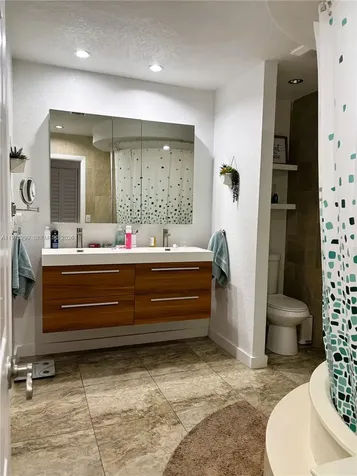 6937 SW 115th Place Miami FL 33173
