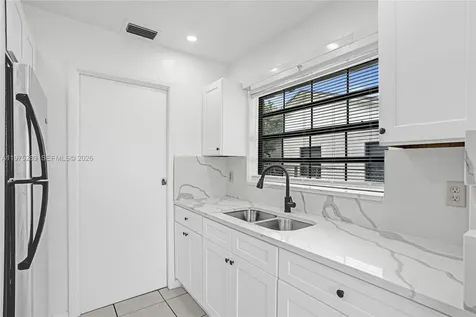 215 NW 12th Court Dania Beach FL 33004