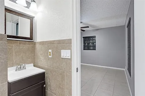 215 NW 12th Court Dania Beach FL 33004