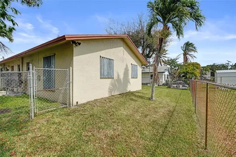 215 NW 12th Court Dania Beach FL 33004