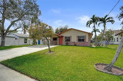 215 NW 12th Court Dania Beach FL 33004