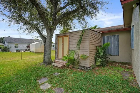 215 NW 12th Court Dania Beach FL 33004