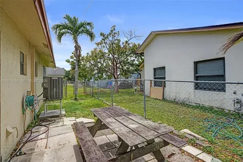 215 NW 12th Court Dania Beach FL 33004